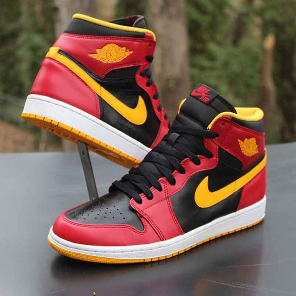 Air Jordan 1 High OG Highlight Reel 2013 - Picture 2 of 14